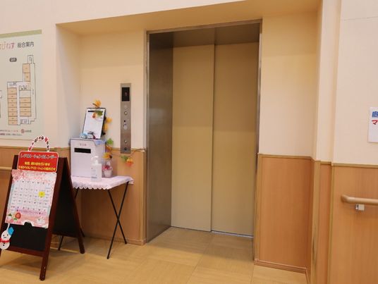 エレベーター付近の空間