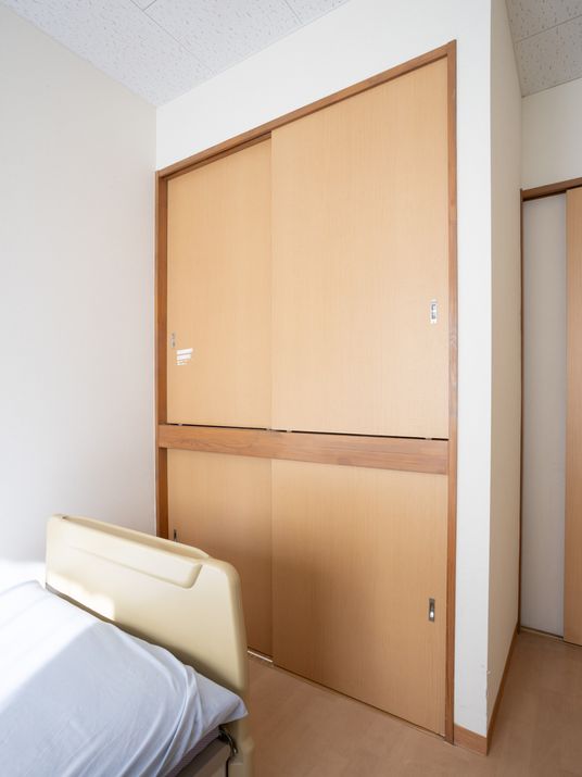 シンプルな居室内観