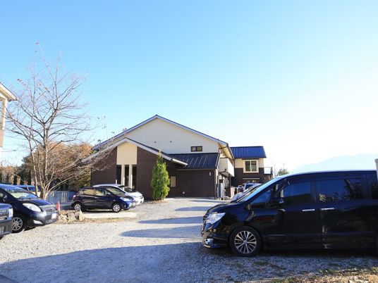 のどかな外観風景