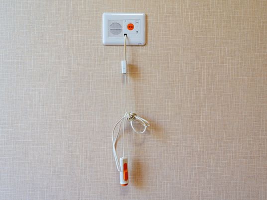 壁に取り付けたナースコール