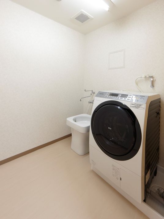 洗濯機とトイレの設備