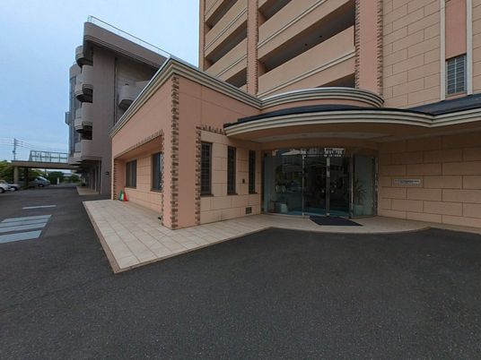 ゆったりとしたエントランス