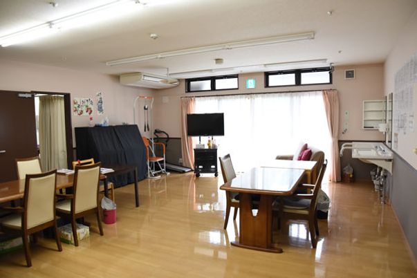 自然光が入るリビング