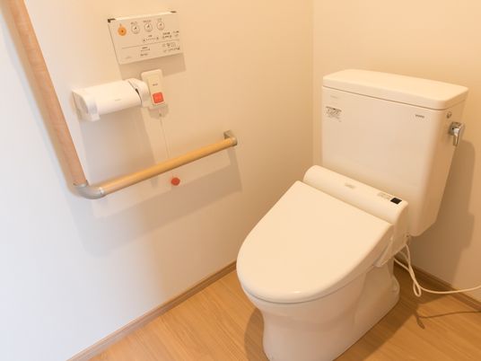 バリアフリーのトイレ設備