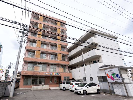 施設の建物