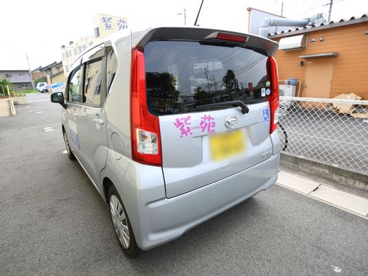駐車中の福祉車両
