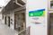 清潔感ある建物のエントランス