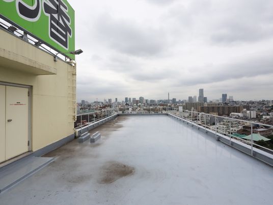 広々とした屋上空間