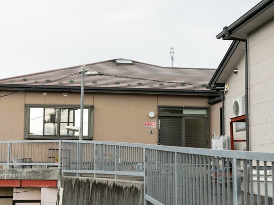 傾斜がある建物