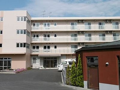 広々とした明るい外観