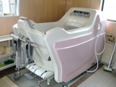 最新設備の浴室