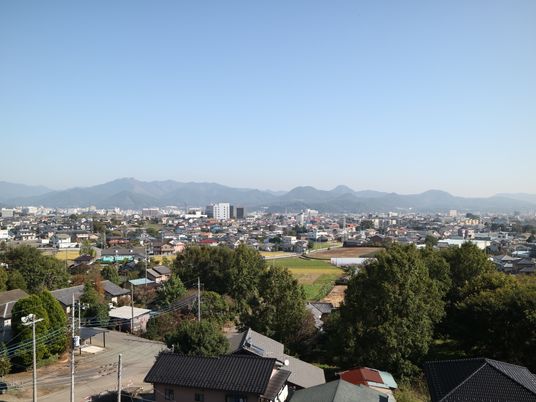 山並みを望む眺望