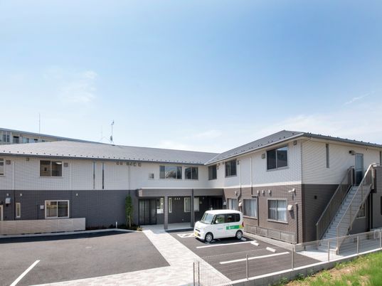 新築そうな施設外観