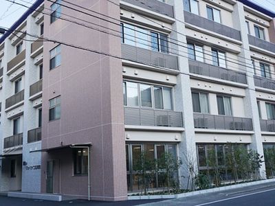 キレイな施設の外観