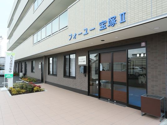 清潔感のあるエントランス