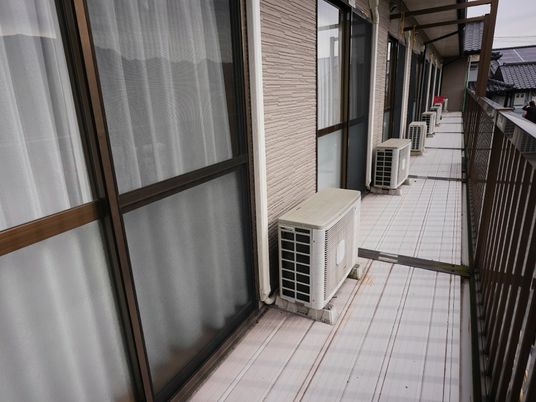設備整備された廊下