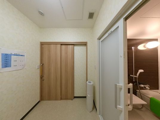 清潔な居室入口