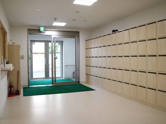 整ったエントランスの風景