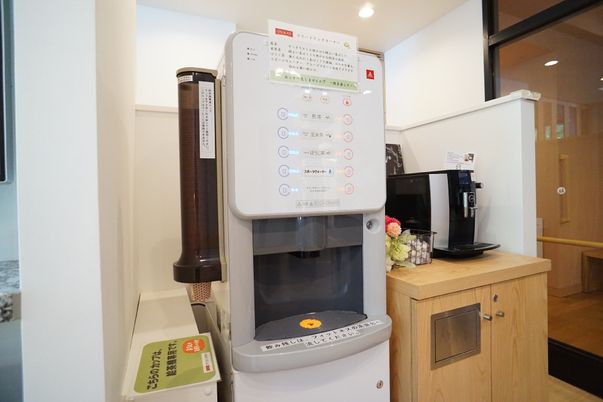 利用者向けお茶サーバーのある空間
