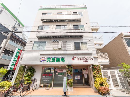 都心型のケア施設外観
