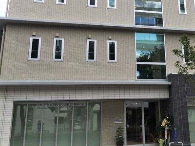 新築そうな建物外観