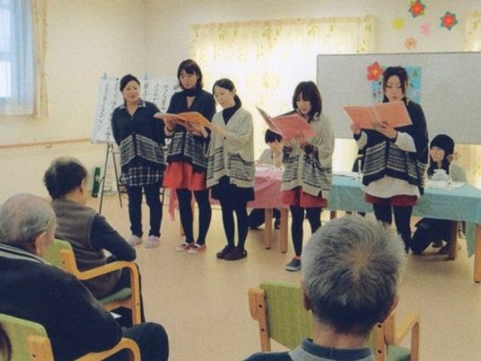 多目的室での合唱活動