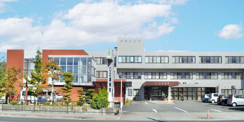 広々とした外観