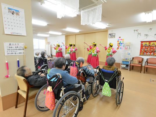 和やかな多目的室活動