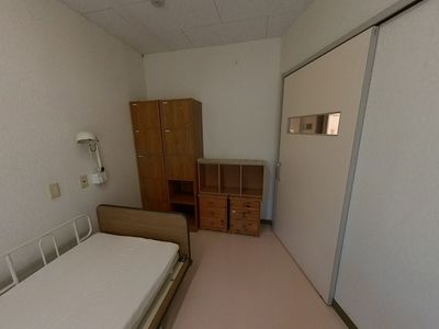 シンプルな個室の居室