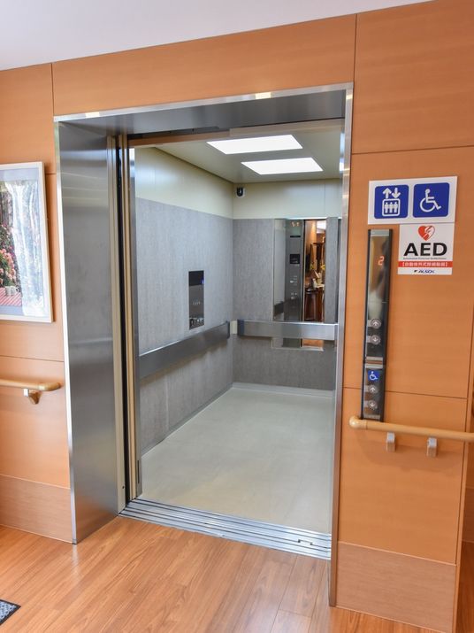 安全なエレベーター設備