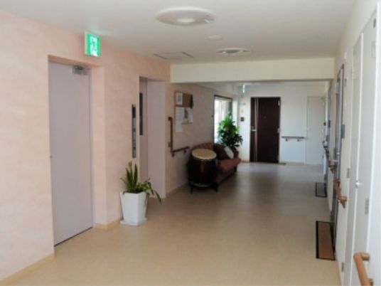 おもてなしの心溢れる廊下