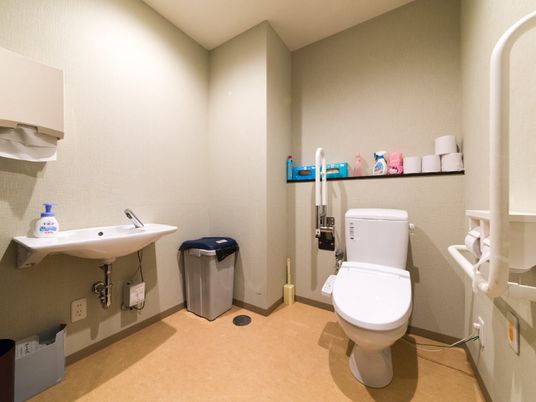 バリアフリーのトイレ設備