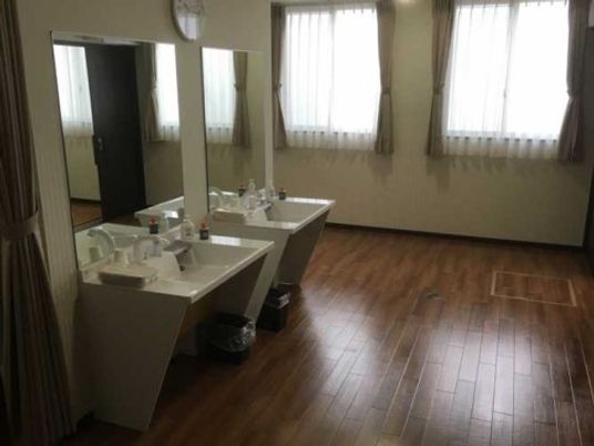 広々とした洗面所
