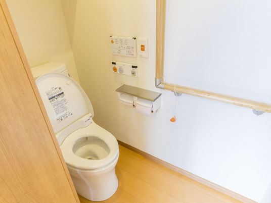 清潔感のあるトイレスペース