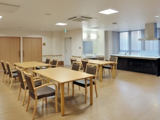 清潔な食堂の様子