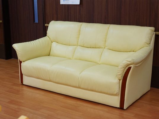 快適な休息を誘うソファ