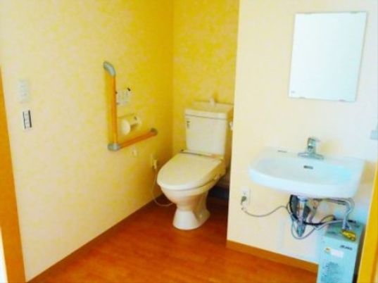 清潔感あるトイレのスペース
