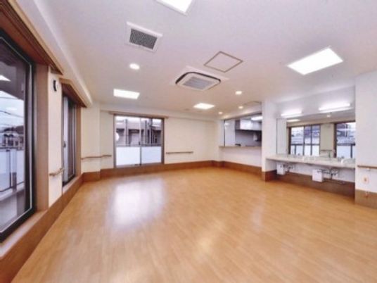 清掃済みの広い居室