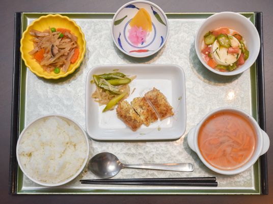 栄養バランスの取れた食事