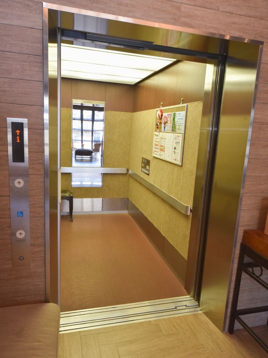 快適な施設エレベーター