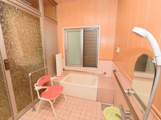 バリアフリー浴室設備