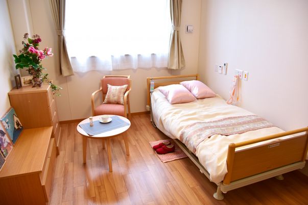 介護職員と利用者の対話シーン