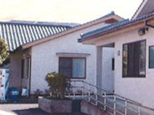 庭付きの外観