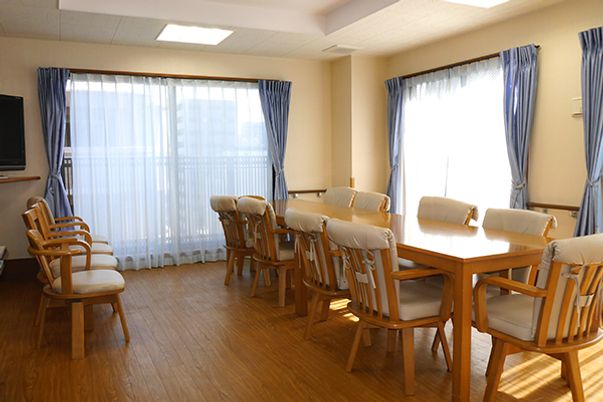 日当たりのよい食堂