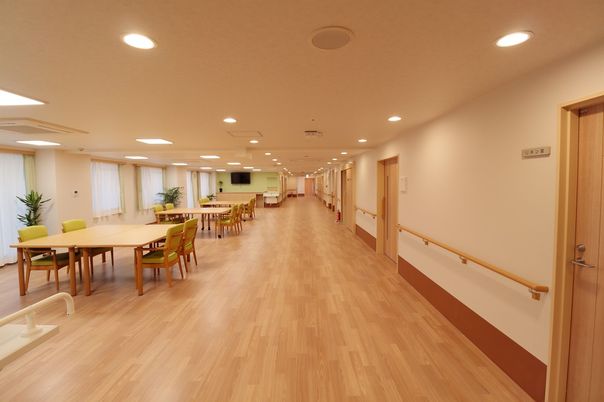 広々とした廊下