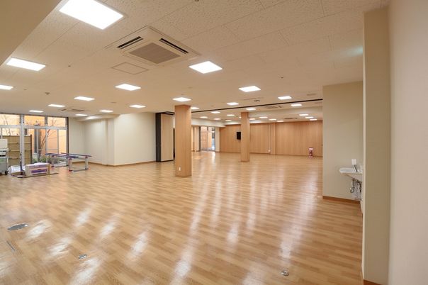広々とした多目的室