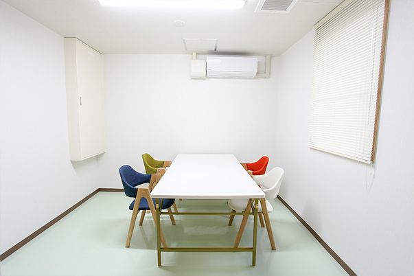 明るい会議室