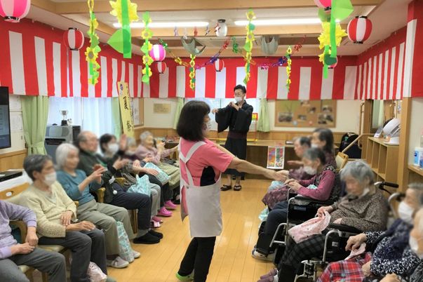 装飾された活動室