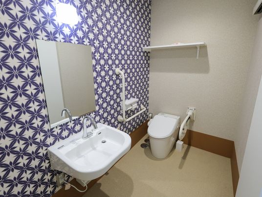 洗面台とトイレの空間
