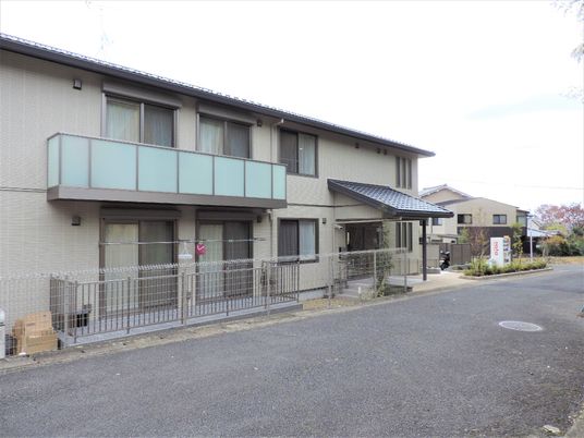 落ち着いた住宅風外観